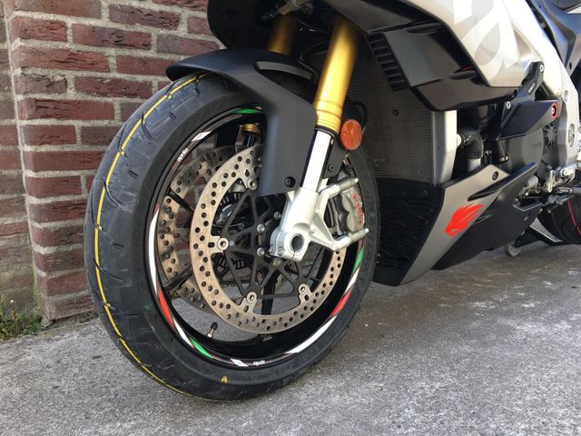 aprilia - tuono-v4-1100-rr