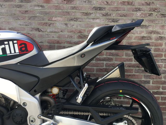 aprilia - tuono-v4-1100-rr