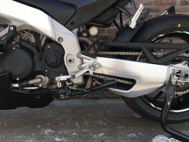 aprilia - tuono-v4-1100-rr