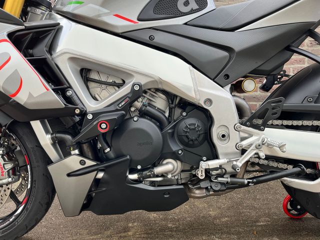 aprilia - tuono-v4-1100-rr