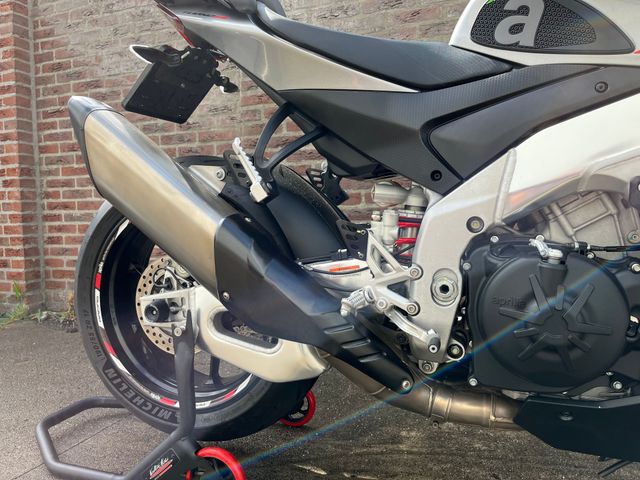 aprilia - tuono-v4-1100-rr