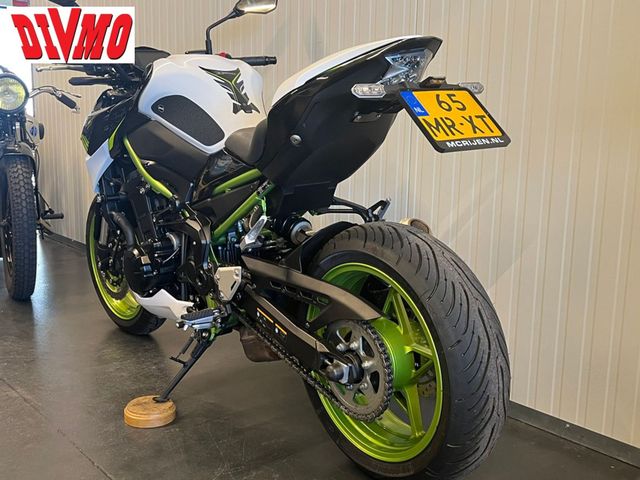 kawasaki - z900
