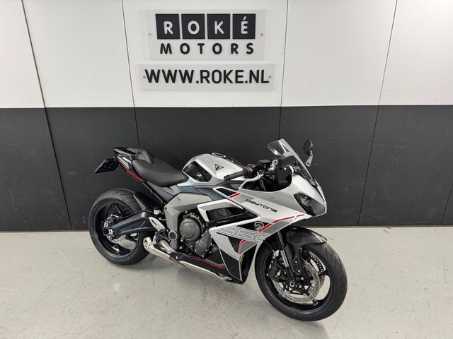triumph - daytona-660