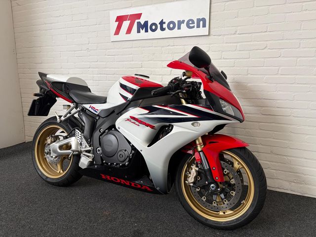honda - cbr-1000-rr-fireblade