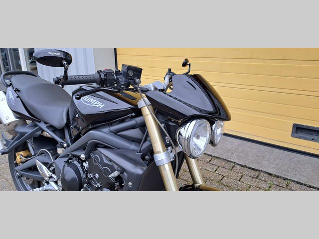 triumph - street-triple-675