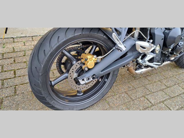 triumph - street-triple-675