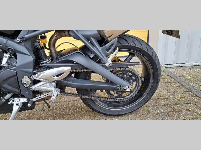 triumph - street-triple-675