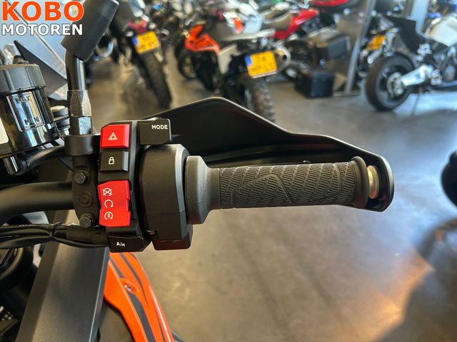 ktm - 1390-super-adventure-s-evo