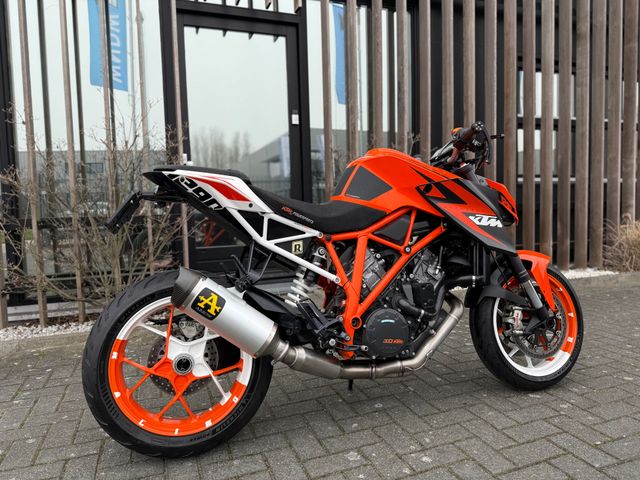 ktm - 1290-super-duke-r