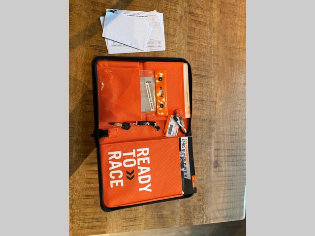 ktm - 1290-super-duke-r