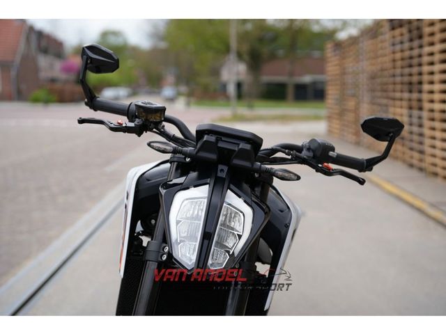 ktm - 790-duke