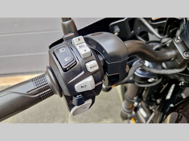 honda - cmx-1100-rebel-dct