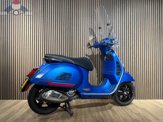 vespa - gts-300-super-sport