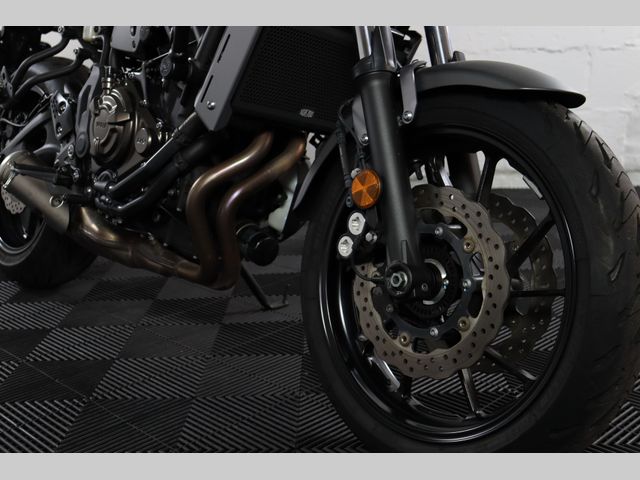 yamaha - xsr-700-abs