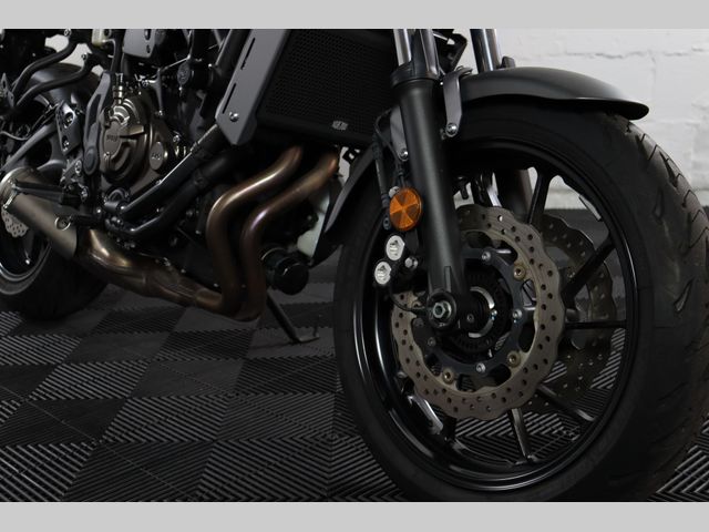 yamaha - xsr-700-abs