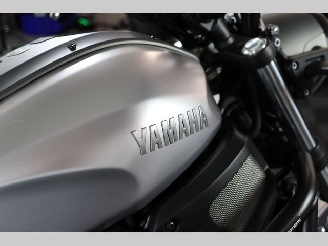 yamaha - xsr-700-abs