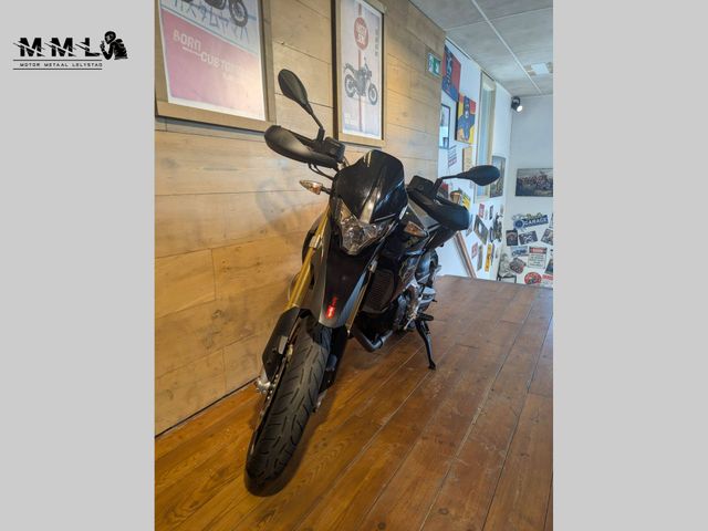 aprilia - dorsoduro-750