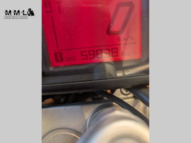 aprilia - dorsoduro-750