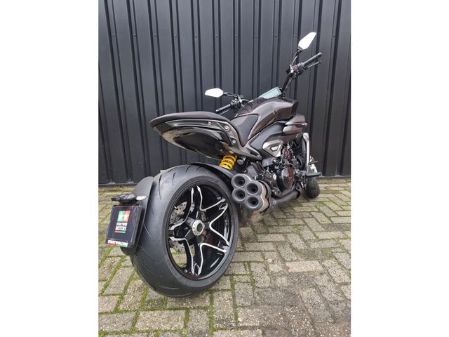 ducati - diavel-v4