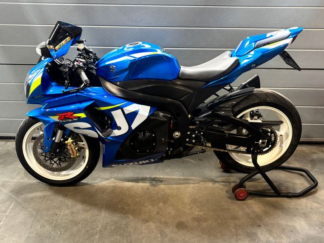 suzuki - gsx-r-1000-abs-gp-limited-edition