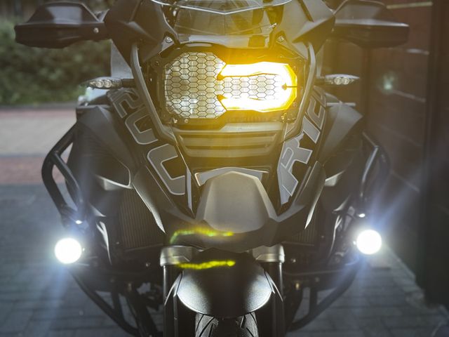 bmw - r-1200-gs-adventure