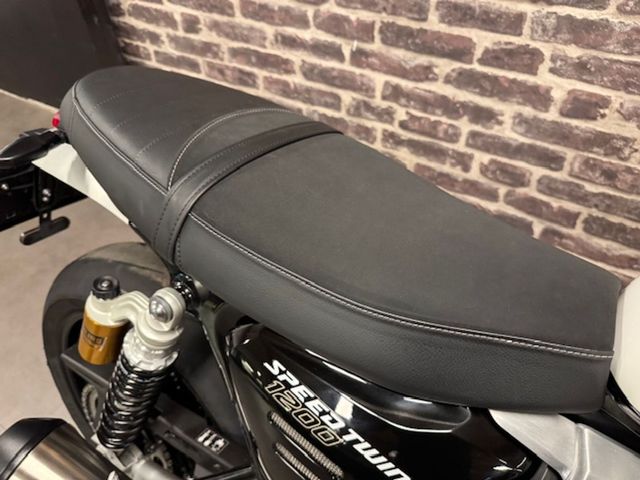 triumph - speed-twin-1200-rs