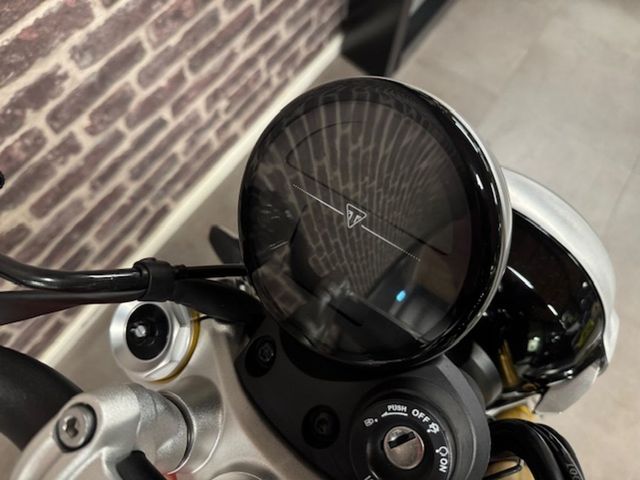 triumph - speed-twin-1200-rs