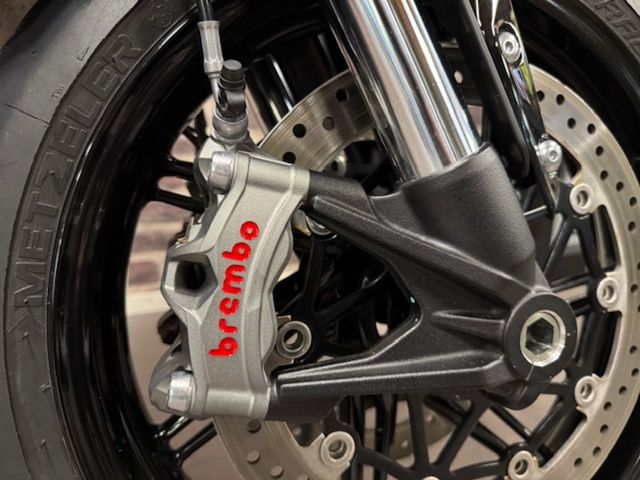 triumph - speed-twin-1200-rs