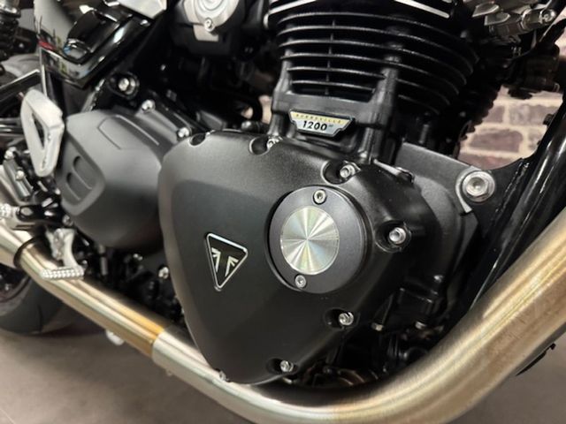 triumph - speed-twin-1200-rs