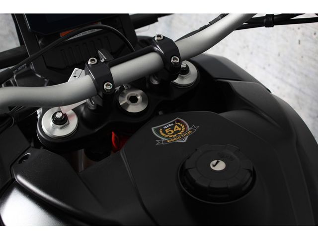 aprilia - tuareg-660