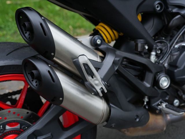 ducati - monster-plus