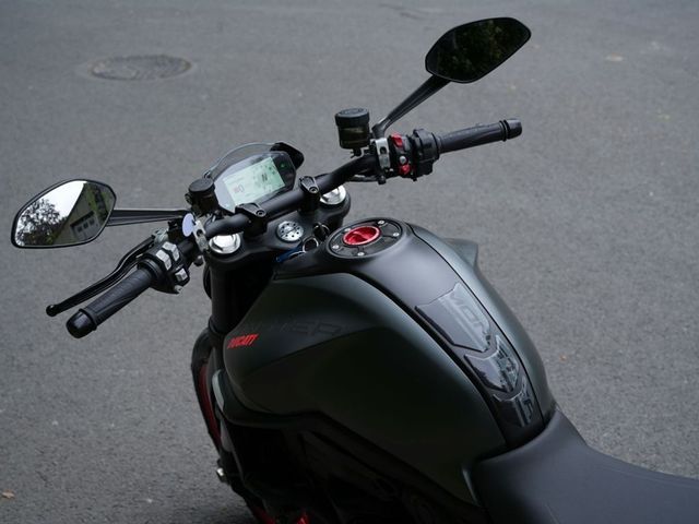 ducati - monster-plus