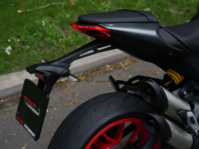 ducati - monster-plus