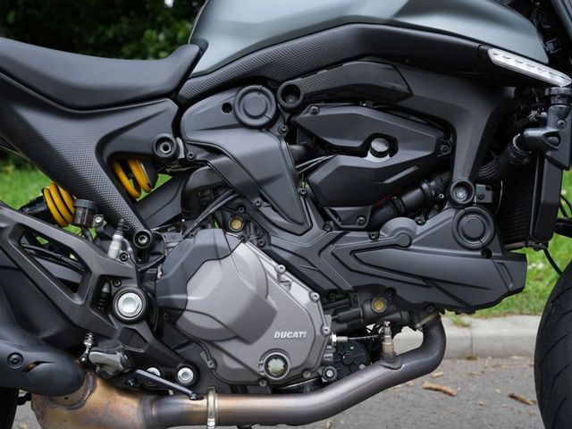 ducati - monster-plus