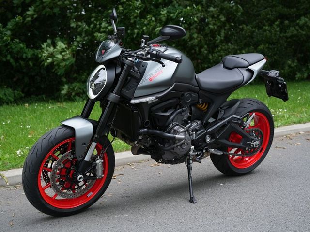 ducati - monster-plus
