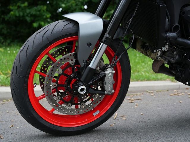ducati - monster-plus