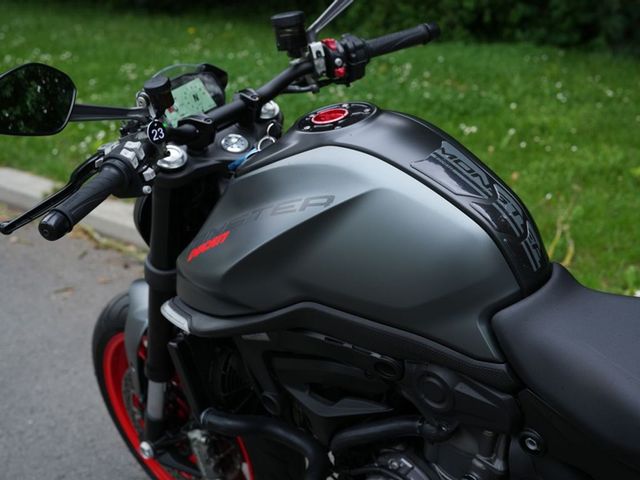 ducati - monster-plus