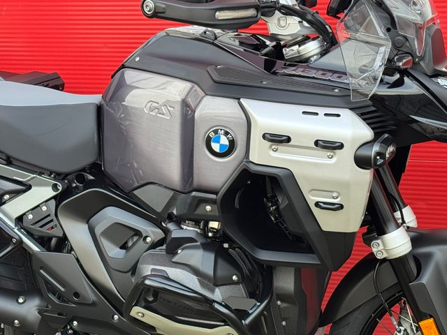 bmw - r-1300-gs-adventure-triple-black