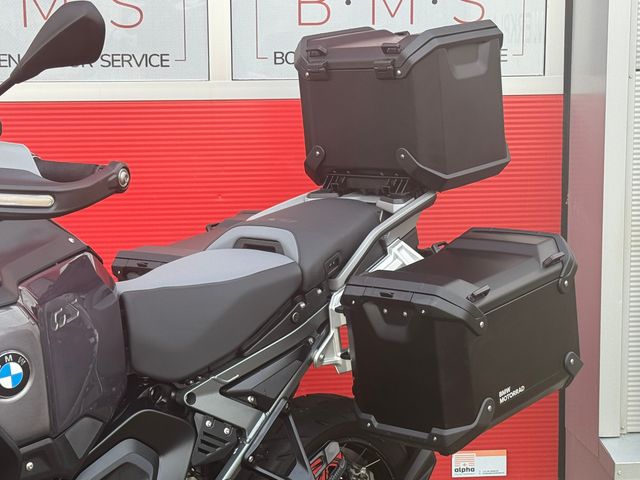 bmw - r-1300-gs-adventure-triple-black