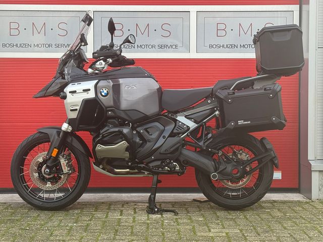 bmw - r-1300-gs-adventure-triple-black