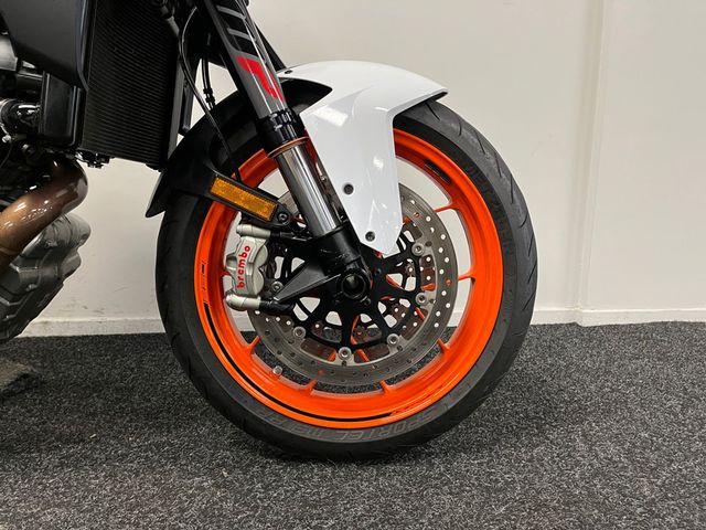 ktm - 1290-super-duke-r