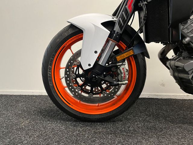 ktm - 1290-super-duke-r