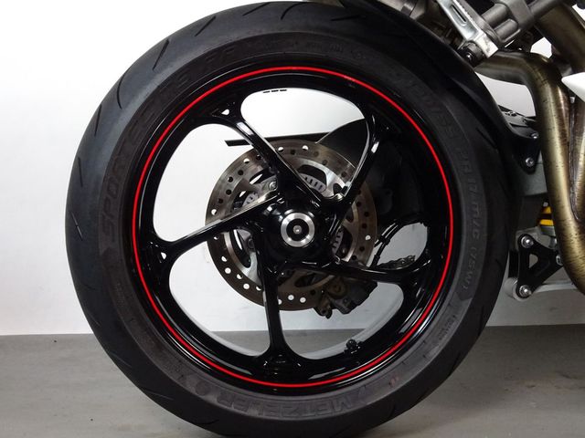 triumph - speed-triple-rs