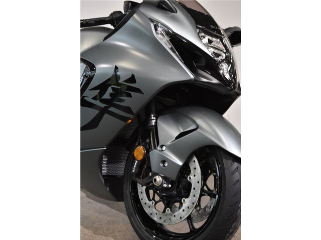 suzuki - gsx-r-1300-hayabusa