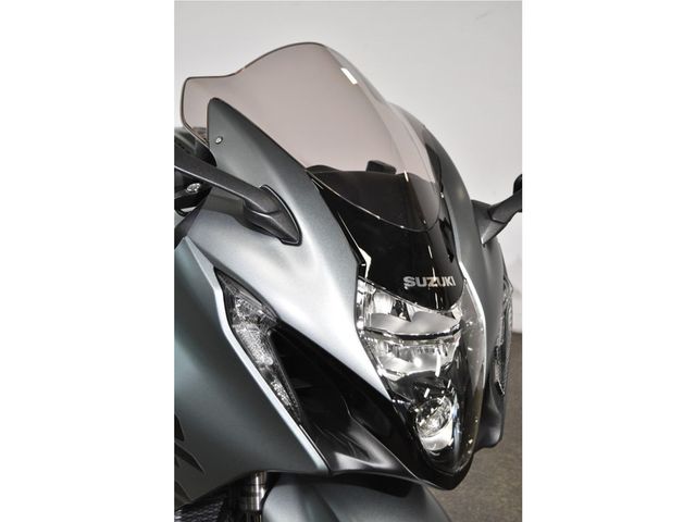 suzuki - gsx-r-1300-hayabusa