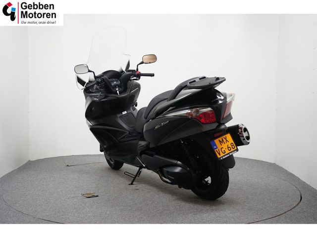 honda - fjs-400-silverwing