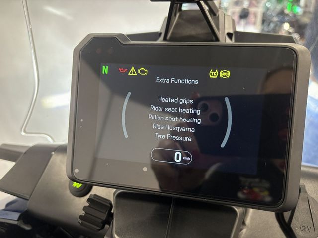 husqvarna - norden-901-expedition