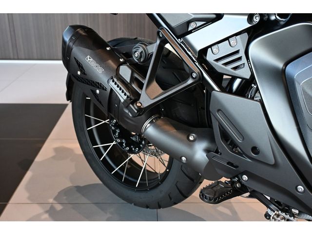 bmw - r-1300-gs-adventure-triple-black