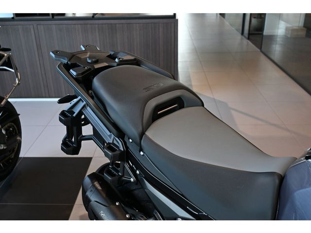 bmw - r-1300-gs-adventure-triple-black