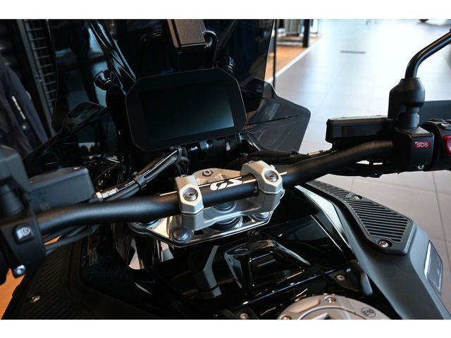 bmw - r-1300-gs-adventure-triple-black